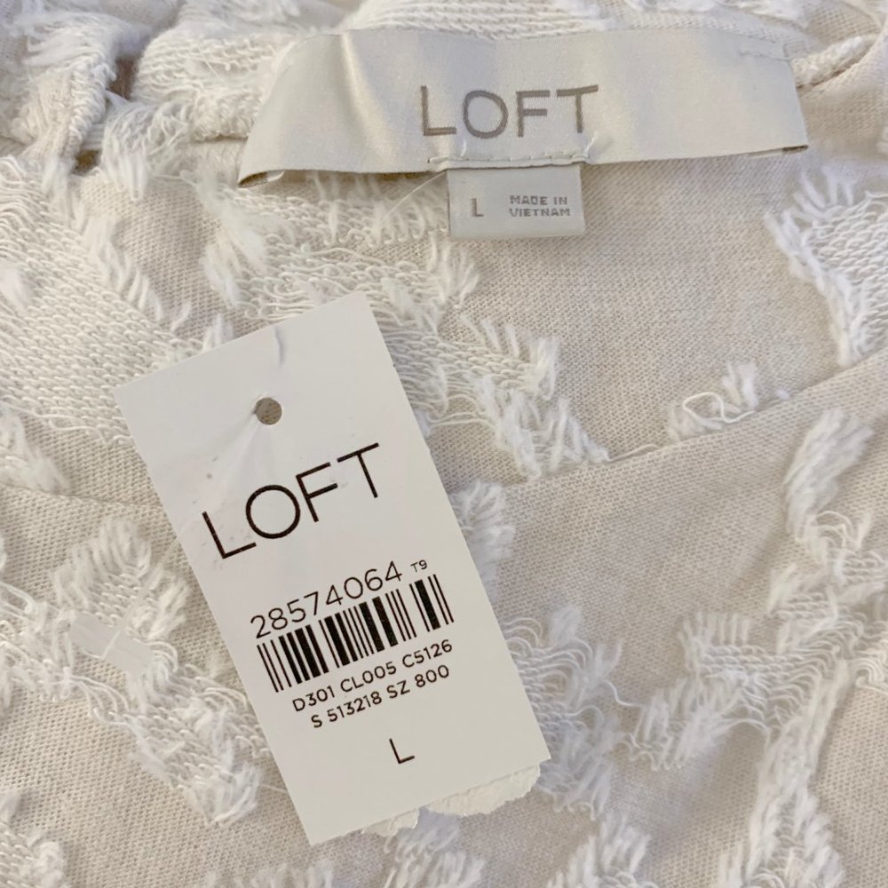 NWT L LOFT Floral Ruffled Mock Neck Top - Picture 2 of 8